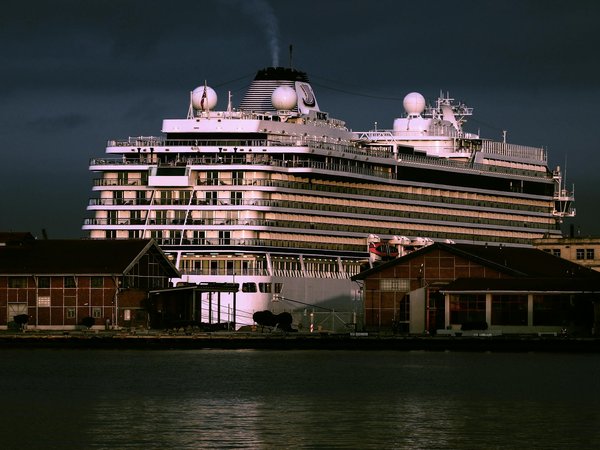 Essential elements for an unforgettable cotswolds escape: enhance your harvest festival adventure